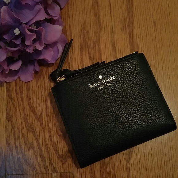 kate spade Handbags - Kate Spade Wallet